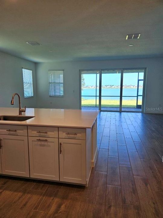 For Rent: $2,300 (3 beds, 3 baths, 2198 Square Feet)