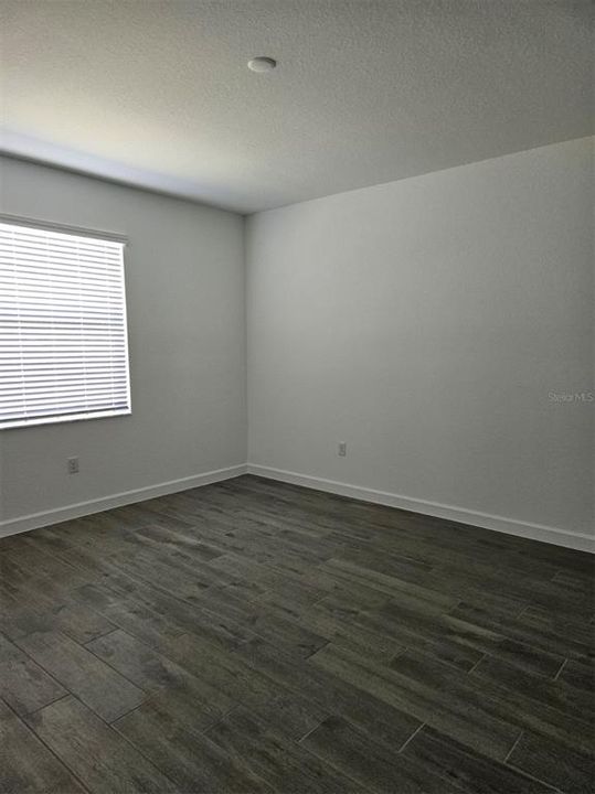 For Rent: $2,300 (3 beds, 3 baths, 2198 Square Feet)