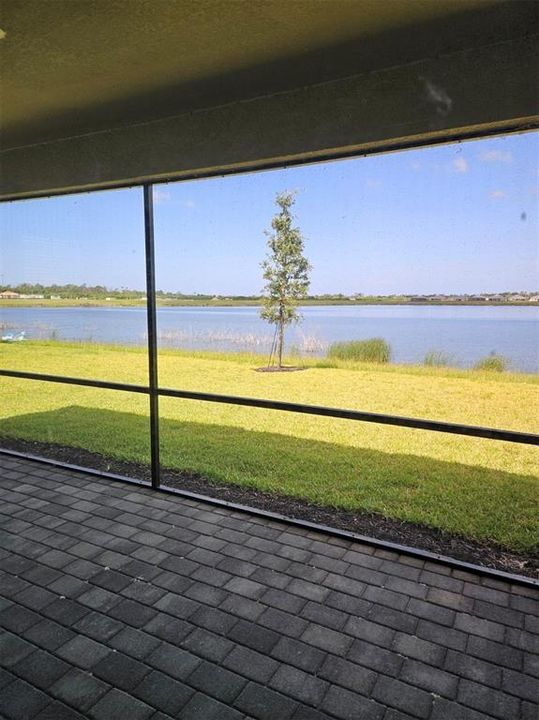 For Rent: $2,300 (3 beds, 3 baths, 2198 Square Feet)