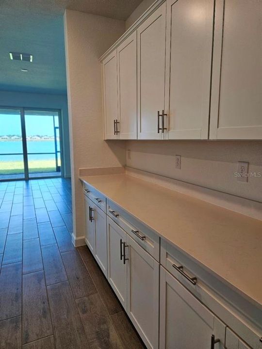 For Rent: $2,300 (3 beds, 3 baths, 2198 Square Feet)