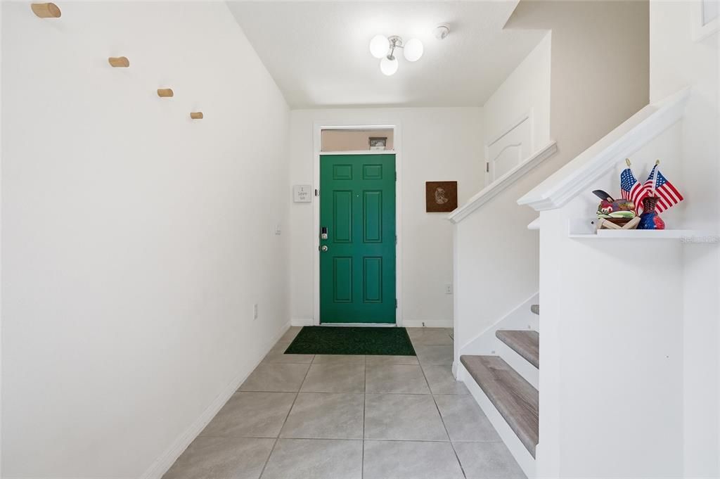 В аренду: $2,800 (4 спален, 2 ванн, 2339 Квадратных фут)