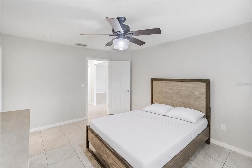 В аренду: $1,850 (3 спален, 2 ванн, 1515 Квадратных фут)