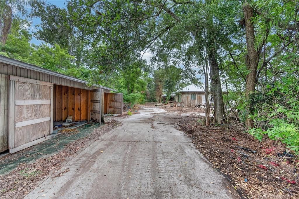 For Sale: $849,000 (5 beds, 4 baths, 5920 Square Feet)