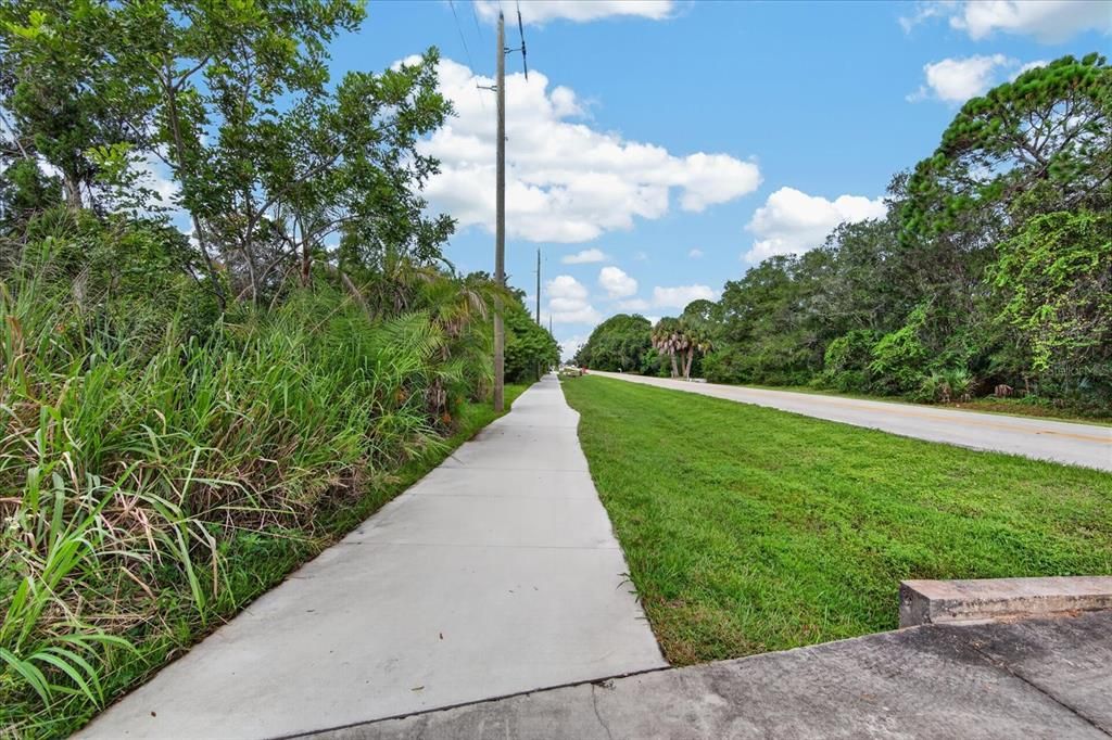 For Sale: $849,000 (5 beds, 4 baths, 5920 Square Feet)