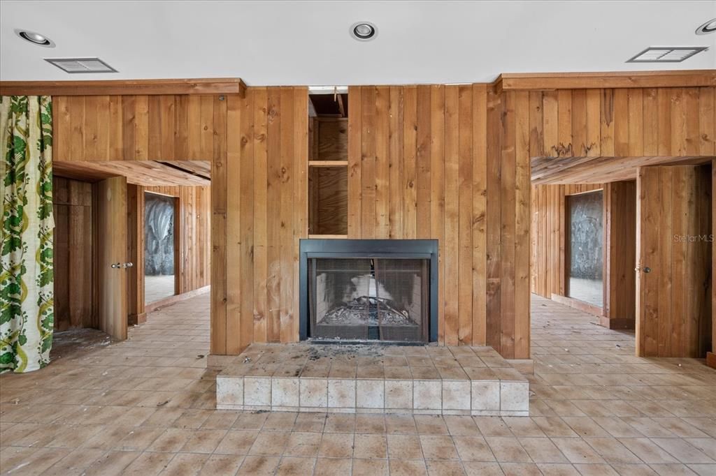 For Sale: $849,000 (5 beds, 4 baths, 5920 Square Feet)