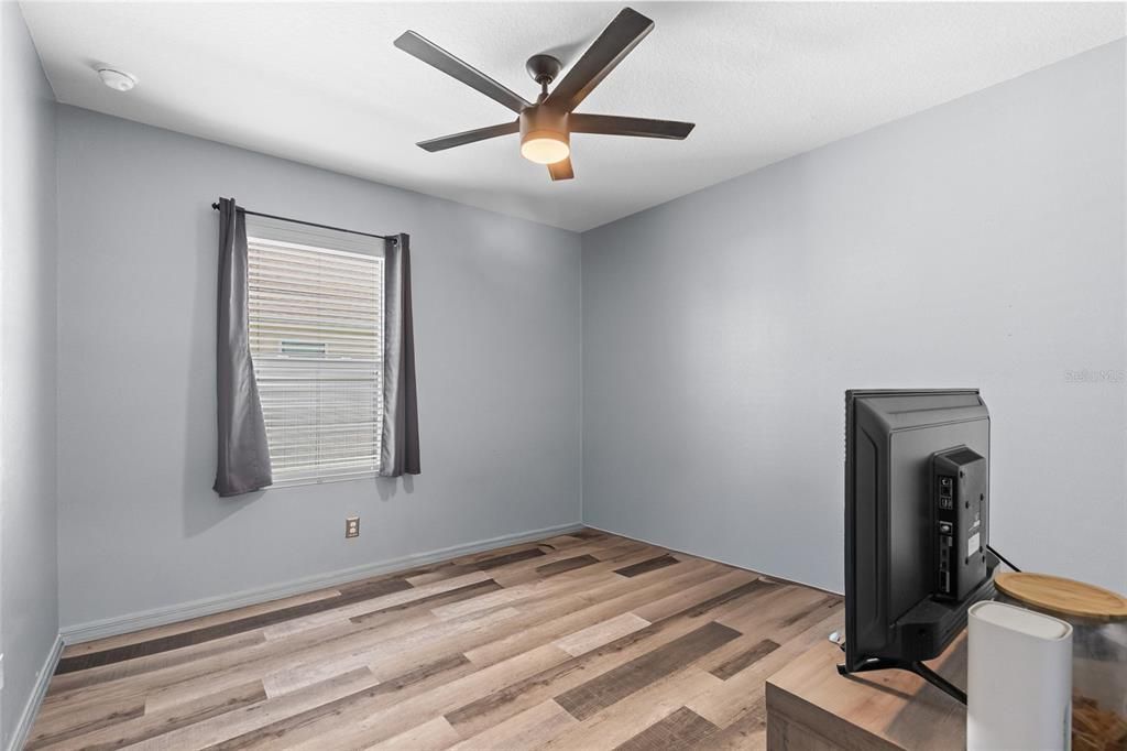 For Sale: $410,000 (4 beds, 2 baths, 2319 Square Feet)