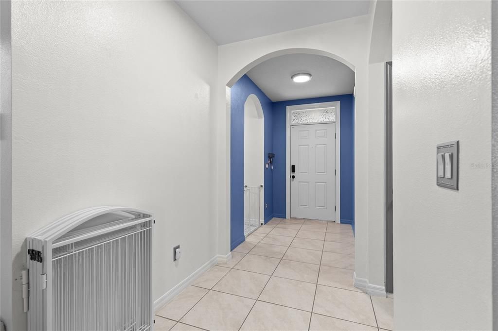 For Sale: $410,000 (4 beds, 2 baths, 2319 Square Feet)