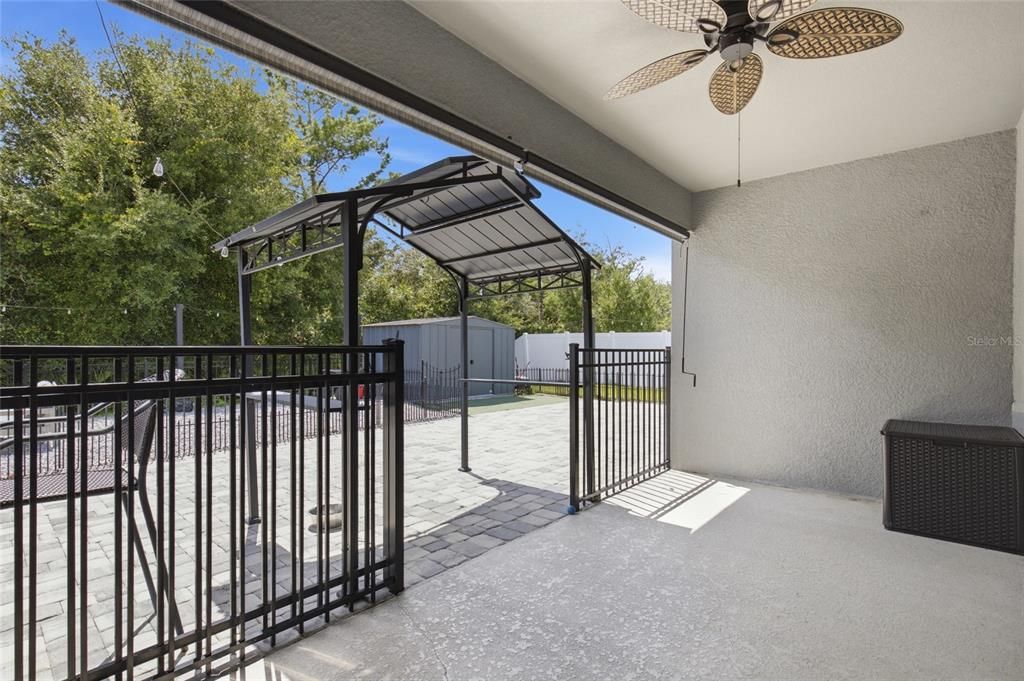 For Sale: $410,000 (4 beds, 2 baths, 2319 Square Feet)
