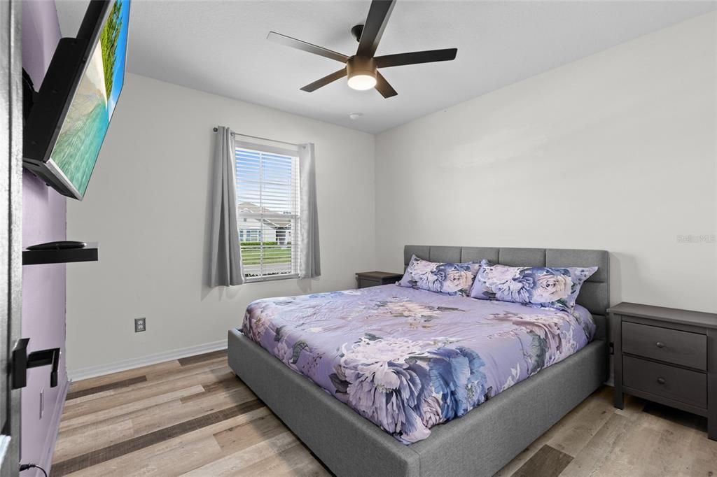 For Sale: $410,000 (4 beds, 2 baths, 2319 Square Feet)