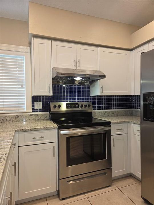 For Rent: $2,600 (3 beds, 2 baths, 1760 Square Feet)