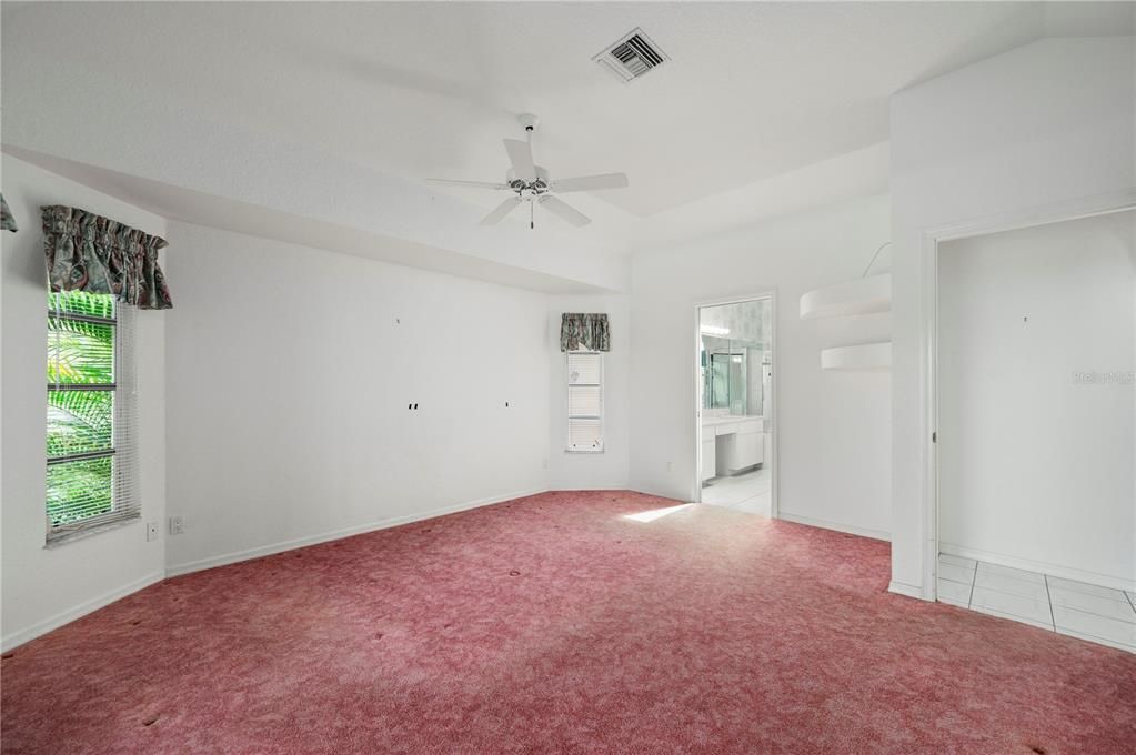 En Venta: $795,000 (3 camas, 2 baños, 2196 Pies cuadrados)