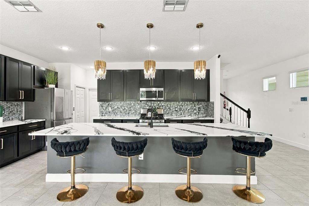 For Sale: $440,000 (4 beds, 2 baths, 2144 Square Feet)