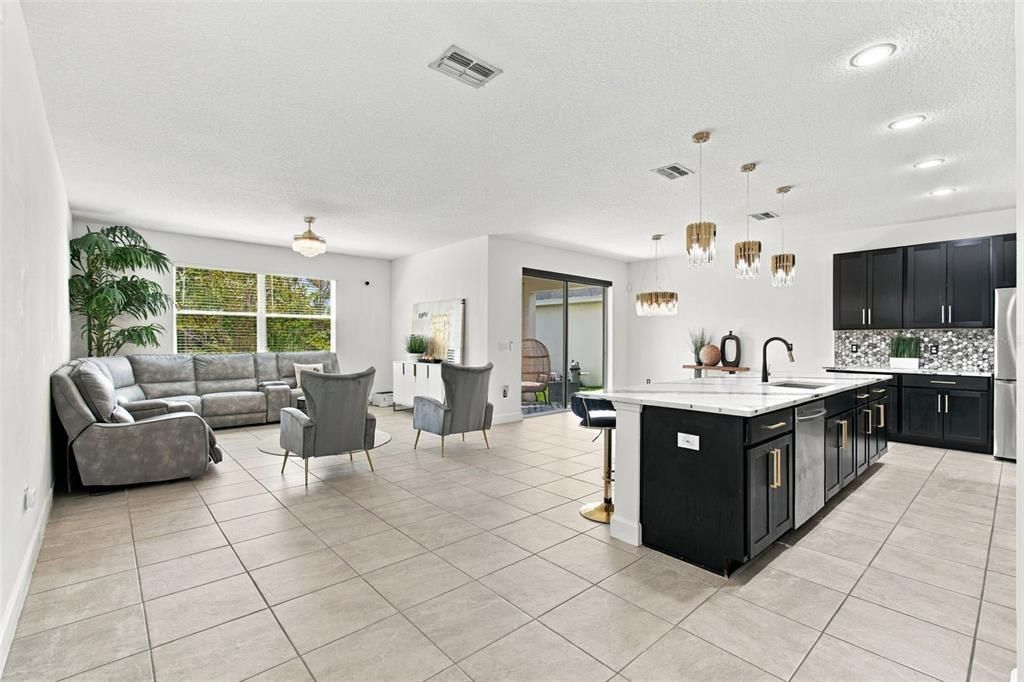 For Sale: $440,000 (4 beds, 2 baths, 2144 Square Feet)