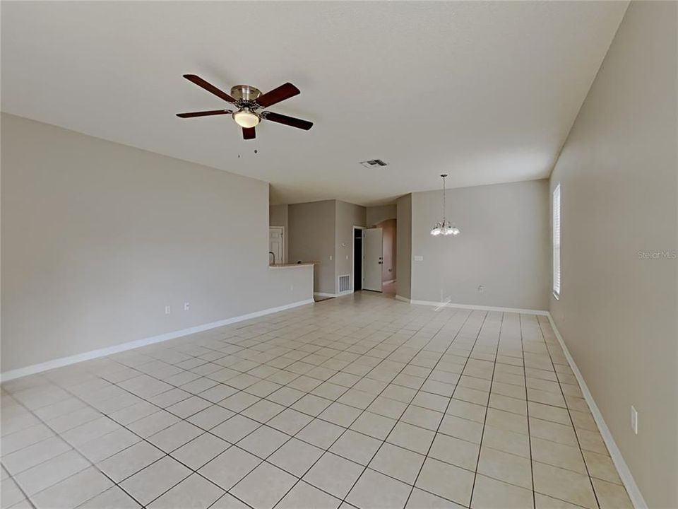 For Sale: $355,000 (3 beds, 2 baths, 1506 Square Feet)