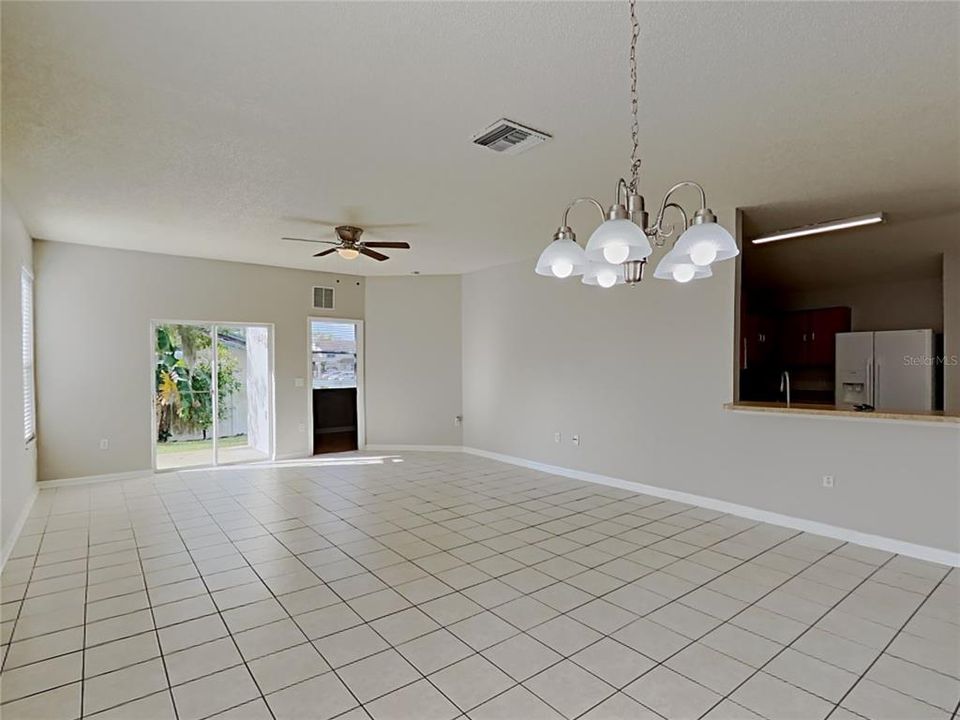 For Sale: $355,000 (3 beds, 2 baths, 1506 Square Feet)