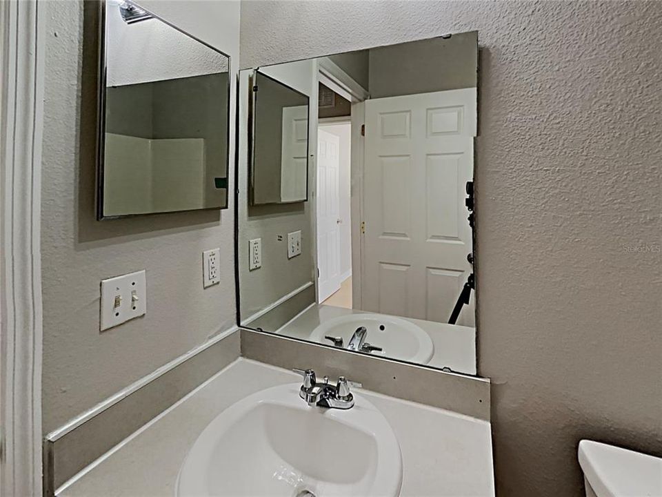 For Sale: $355,000 (3 beds, 2 baths, 1506 Square Feet)