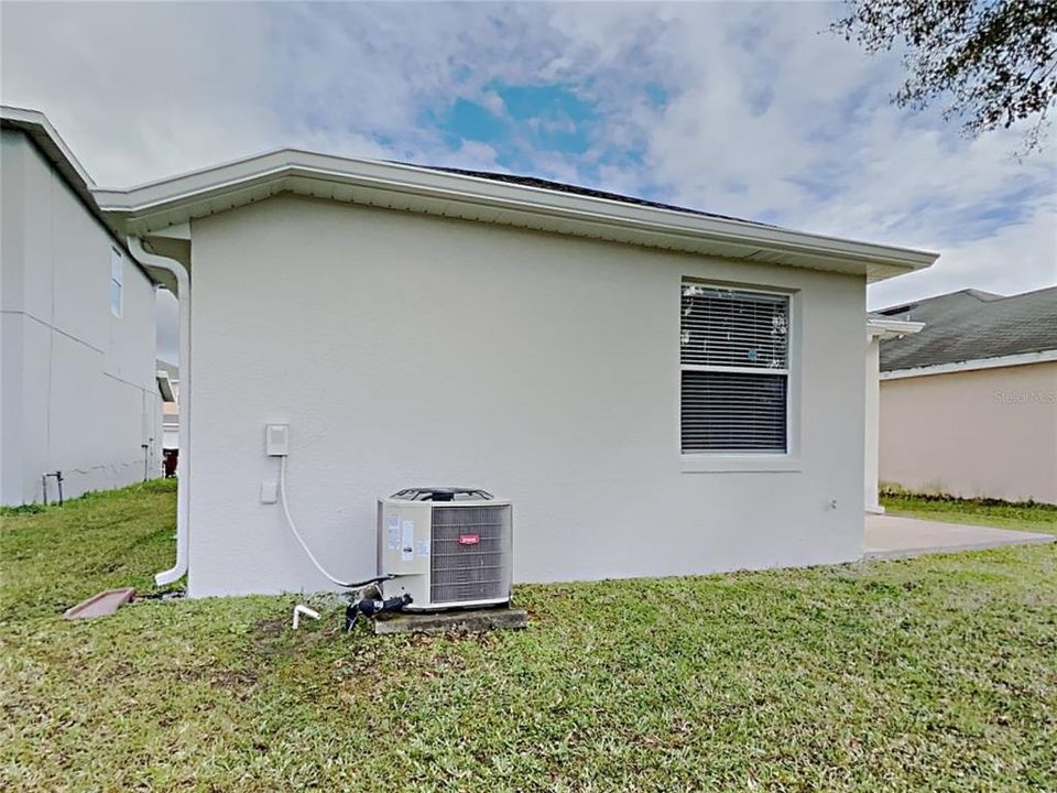 For Sale: $355,000 (3 beds, 2 baths, 1506 Square Feet)