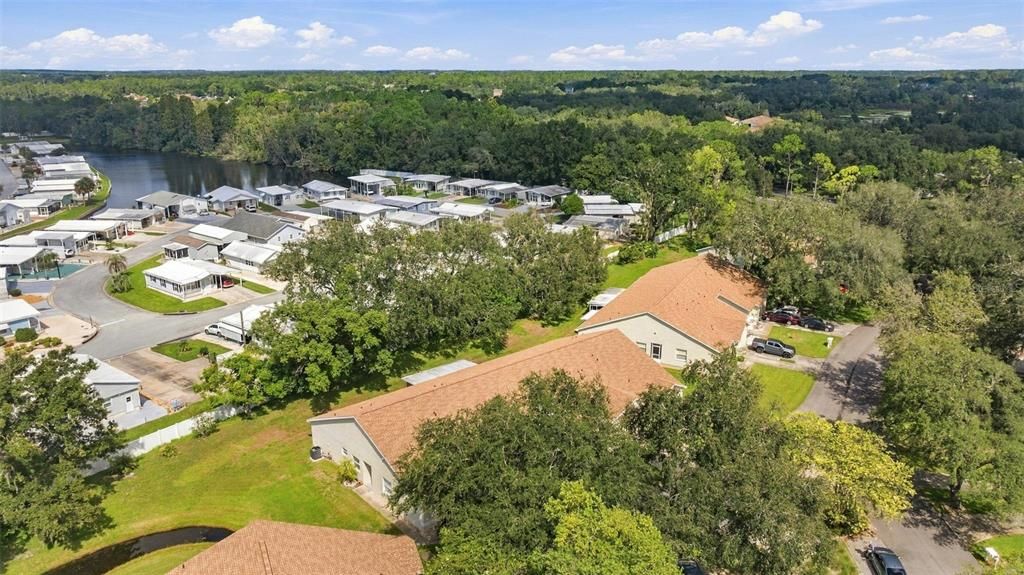 For Sale: $199,900 (2 beds, 2 baths, 1180 Square Feet)