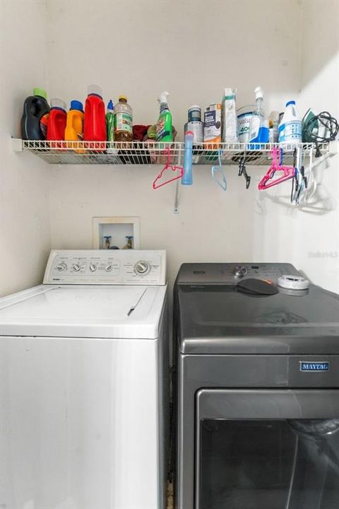 For Sale: $199,900 (2 beds, 2 baths, 1180 Square Feet)