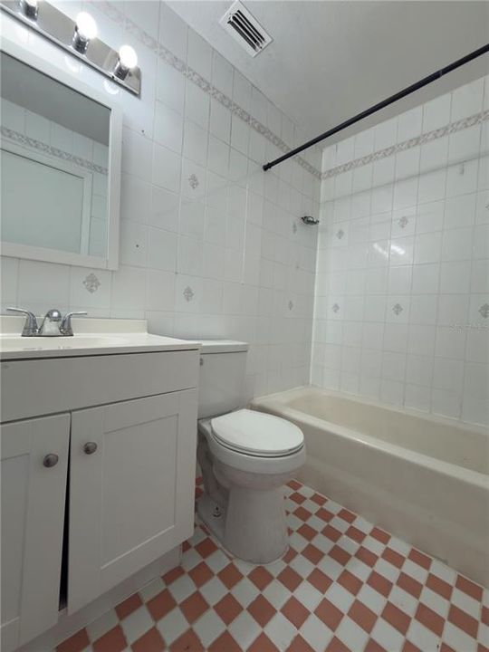 For Rent: $2,500 (3 beds, 2 baths, 1196 Square Feet)