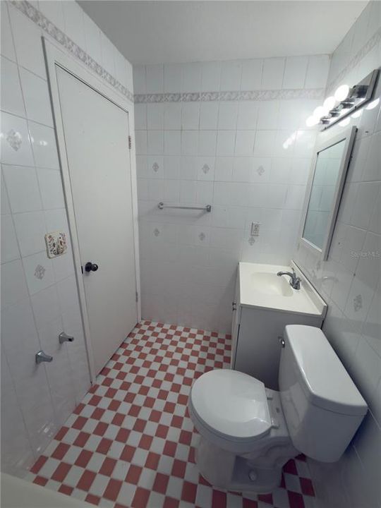 For Rent: $2,500 (3 beds, 2 baths, 1196 Square Feet)
