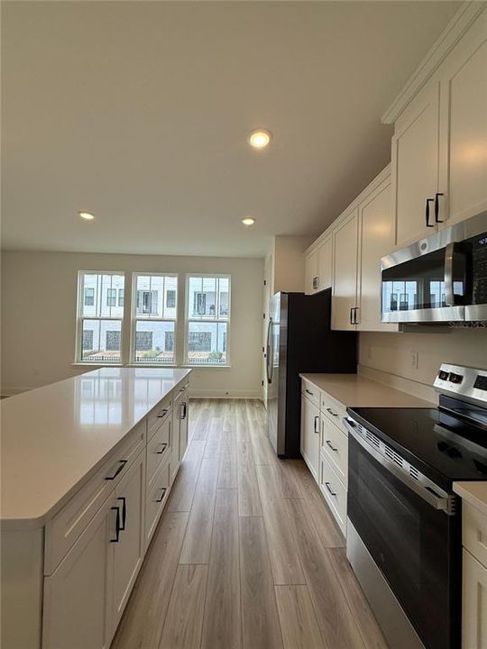 For Rent: $3,000 (3 beds, 2 baths, 1846 Square Feet)