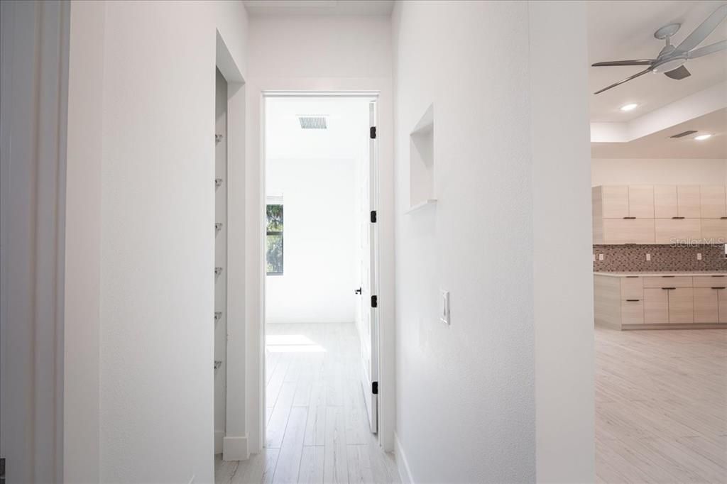 For Sale: $575,000 (4 beds, 2 baths, 1939 Square Feet)