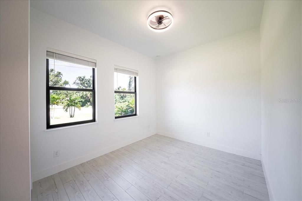 For Sale: $575,000 (4 beds, 2 baths, 1939 Square Feet)