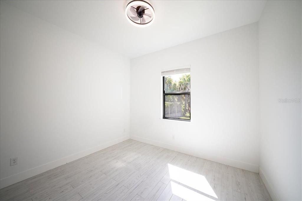 For Sale: $575,000 (4 beds, 2 baths, 1939 Square Feet)