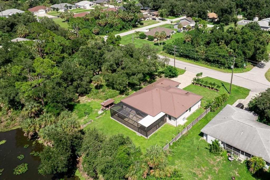 For Sale: $575,000 (4 beds, 2 baths, 1939 Square Feet)