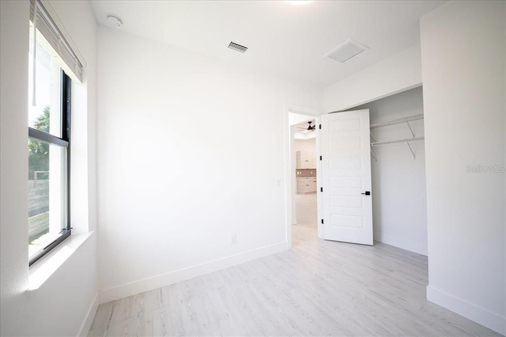 For Sale: $575,000 (4 beds, 2 baths, 1939 Square Feet)