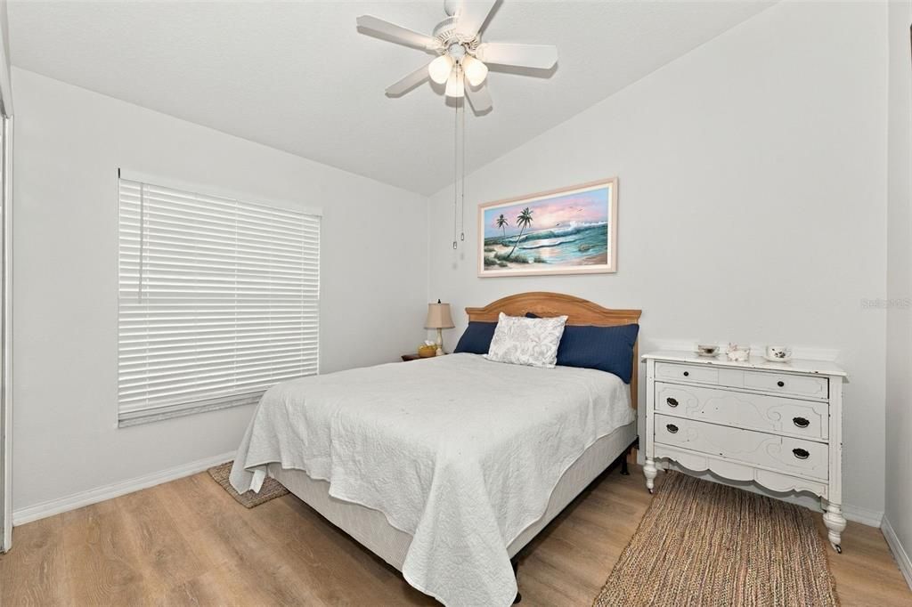 Activo con contrato: $475,000 (4 camas, 2 baños, 2020 Pies cuadrados)