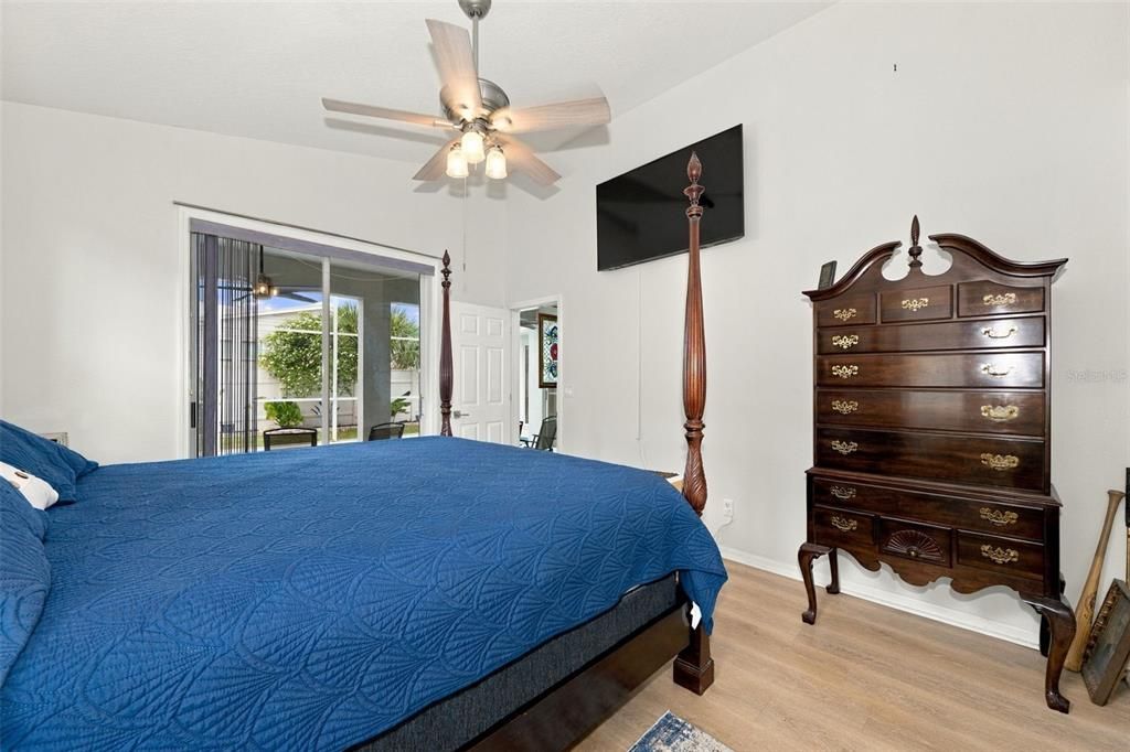 Activo con contrato: $475,000 (4 camas, 2 baños, 2020 Pies cuadrados)