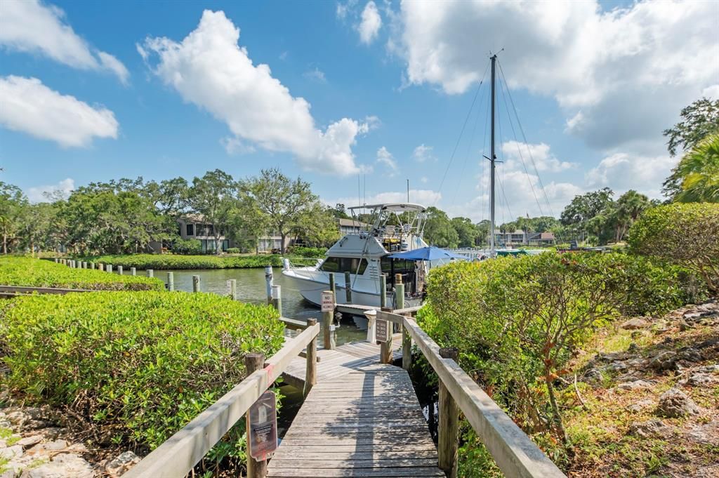 For Sale: $375,000 (2 beds, 2 baths, 1368 Square Feet)