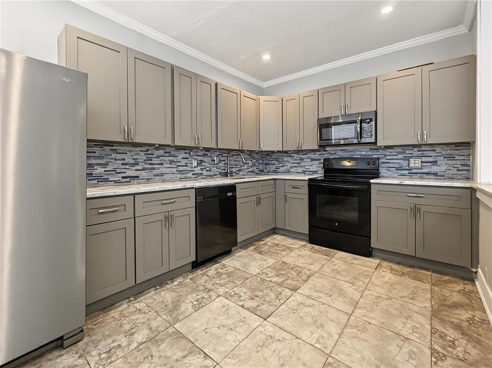 For Rent: $1,485 (1 beds, 1 baths, 750 Square Feet)