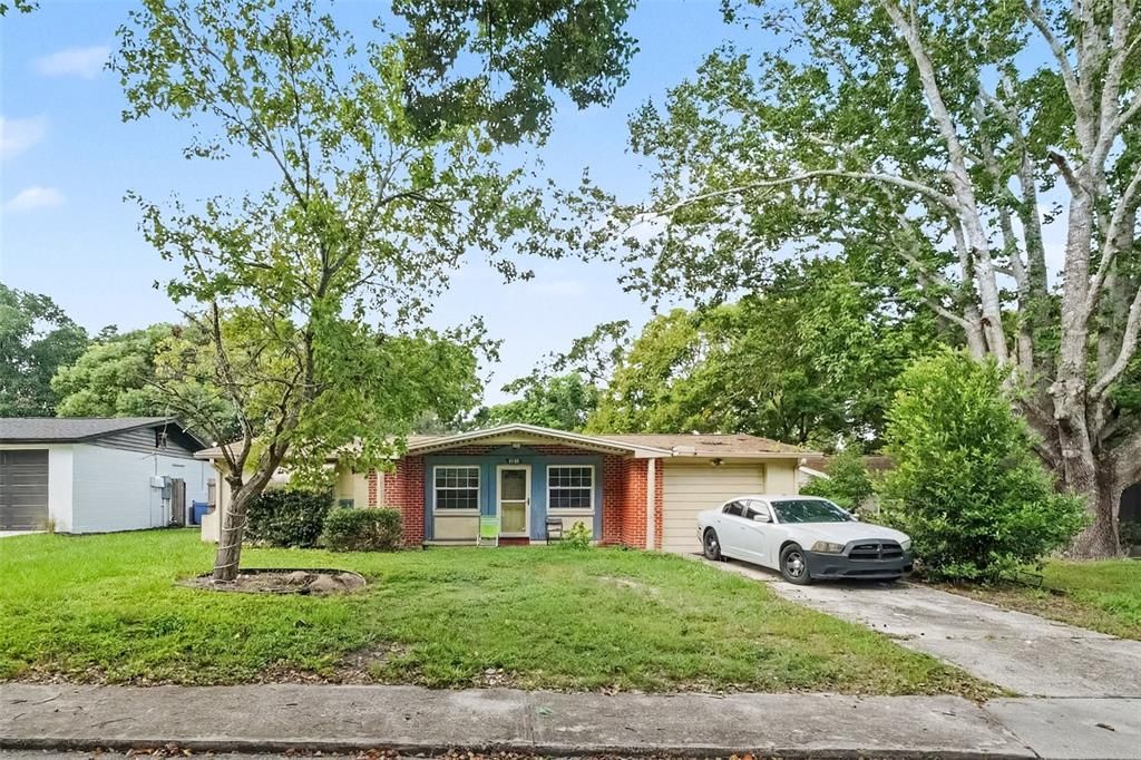 For Sale: $250,000 (2 beds, 1 baths, 1128 Square Feet)