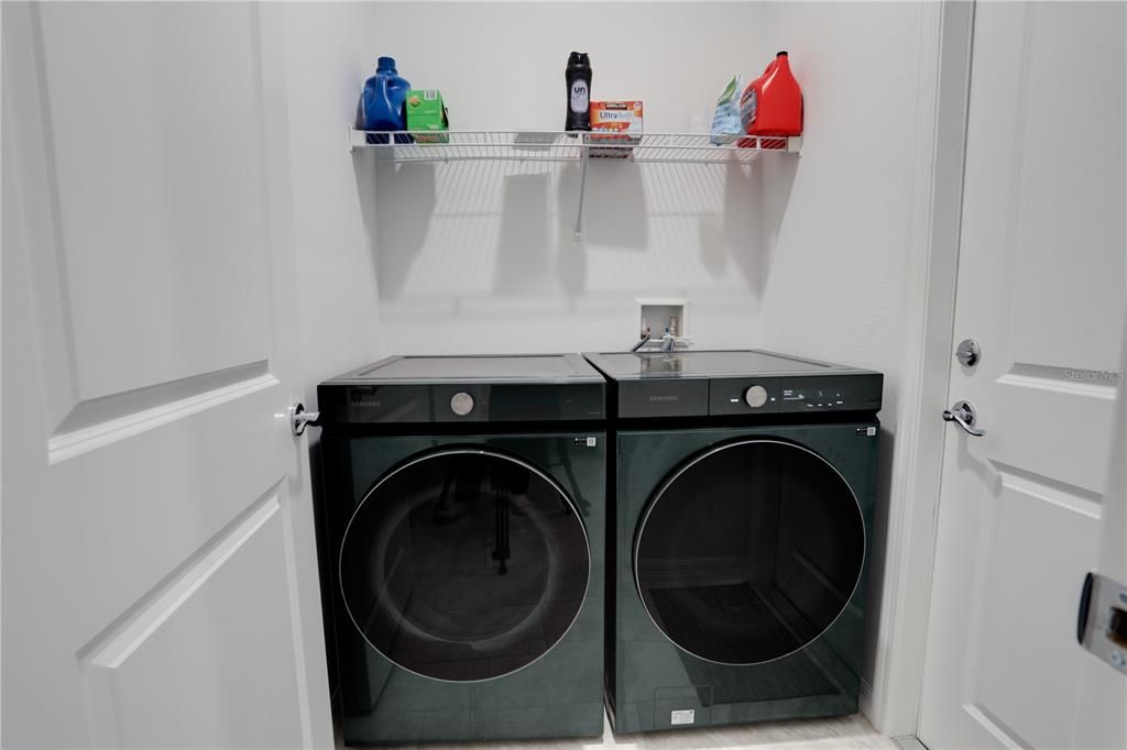 В аренду: $2,695 (4 спален, 2 ванн, 1720 Квадратных фут)