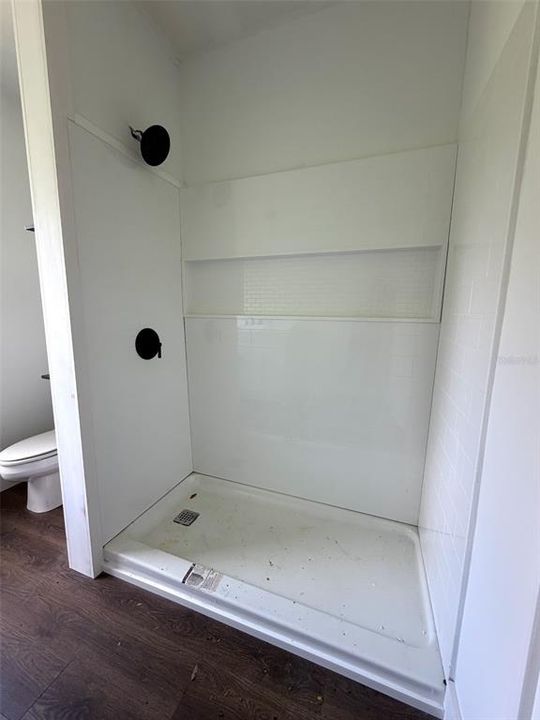 В аренду: $1,900 (2 спален, 1 ванн, 1225 Квадратных фут)