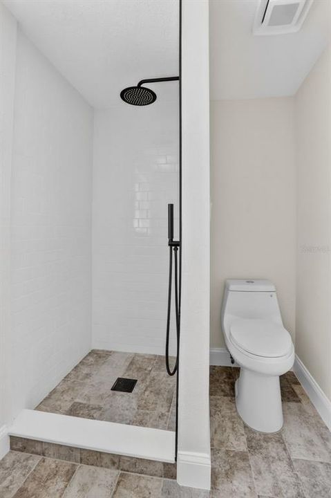 For Sale: $499,900 (4 beds, 3 baths, 1686 Square Feet)