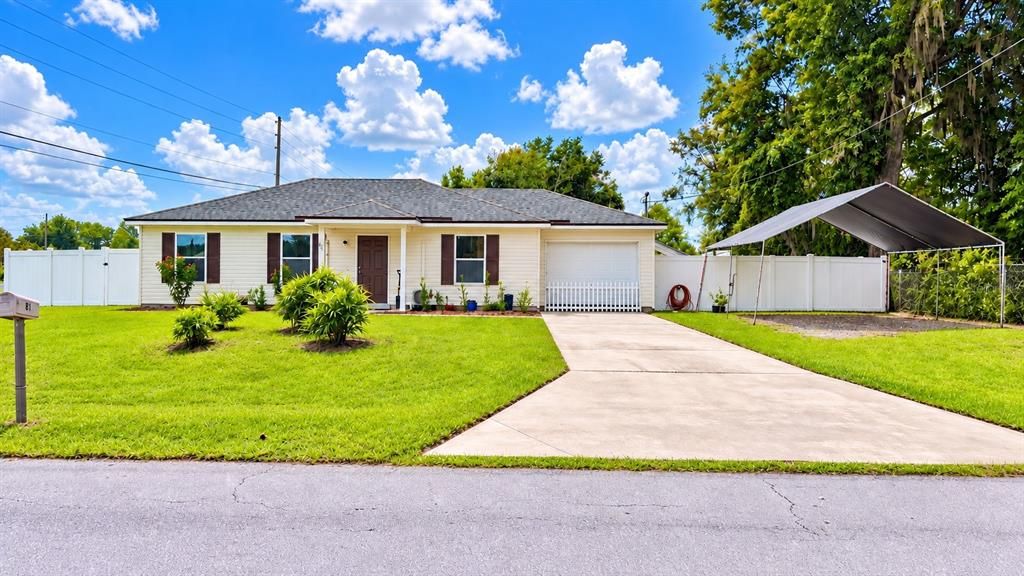 For Sale: $237,400 (3 beds, 2 baths, 1382.4 Square Feet)