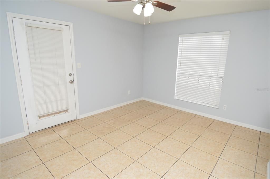 For Rent: $1,365 (1 beds, 1 baths, 625 Square Feet)