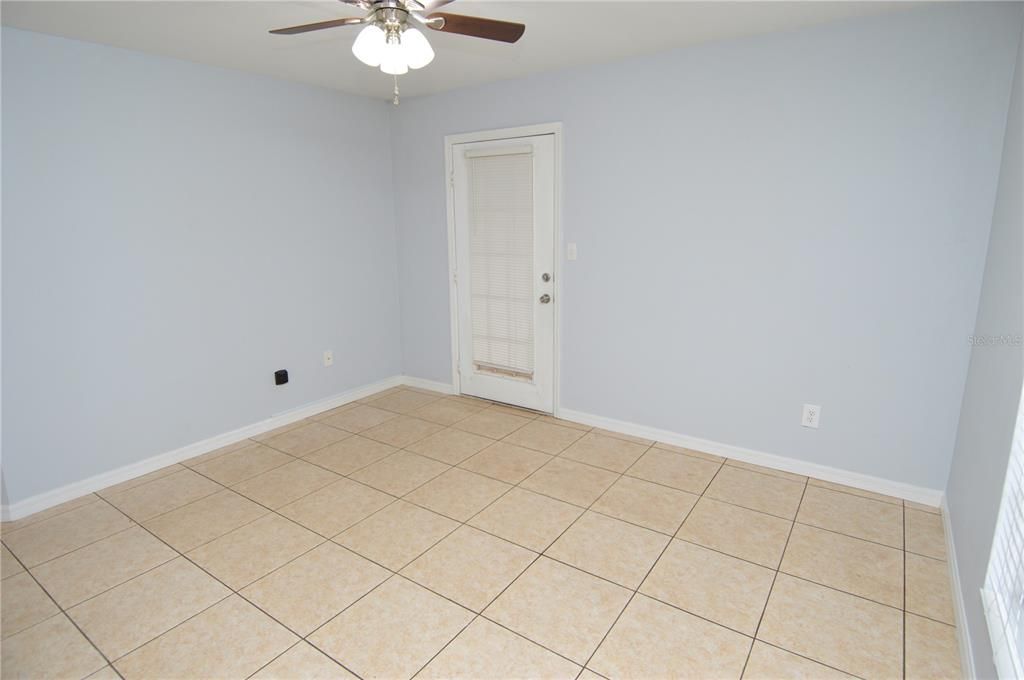 For Rent: $1,365 (1 beds, 1 baths, 625 Square Feet)