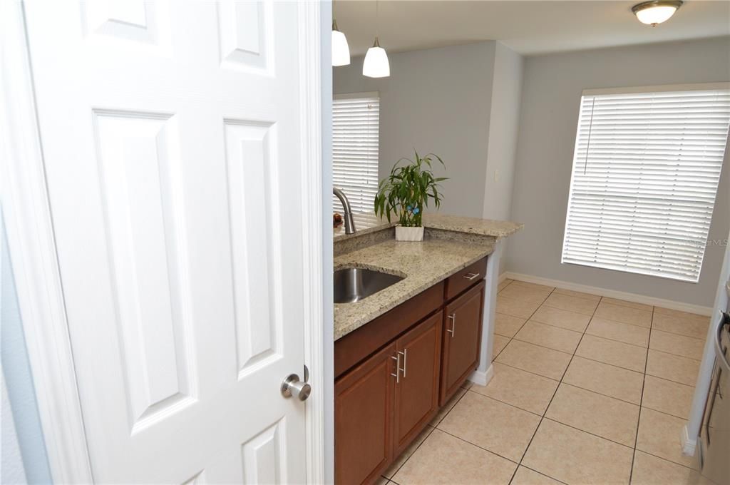 For Rent: $1,365 (1 beds, 1 baths, 625 Square Feet)