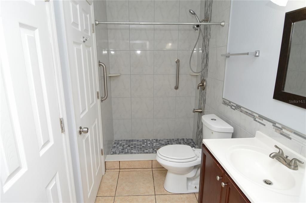 For Rent: $1,365 (1 beds, 1 baths, 625 Square Feet)