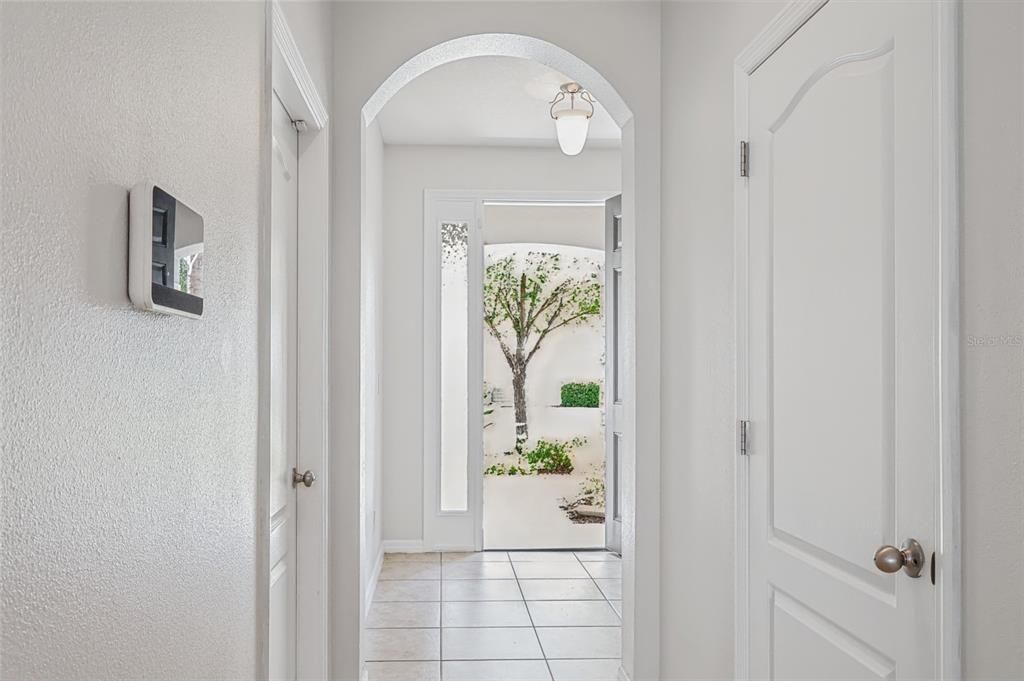 For Rent: $1,950 (3 beds, 2 baths, 1688 Square Feet)