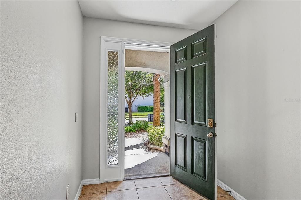 For Rent: $1,950 (3 beds, 2 baths, 1688 Square Feet)