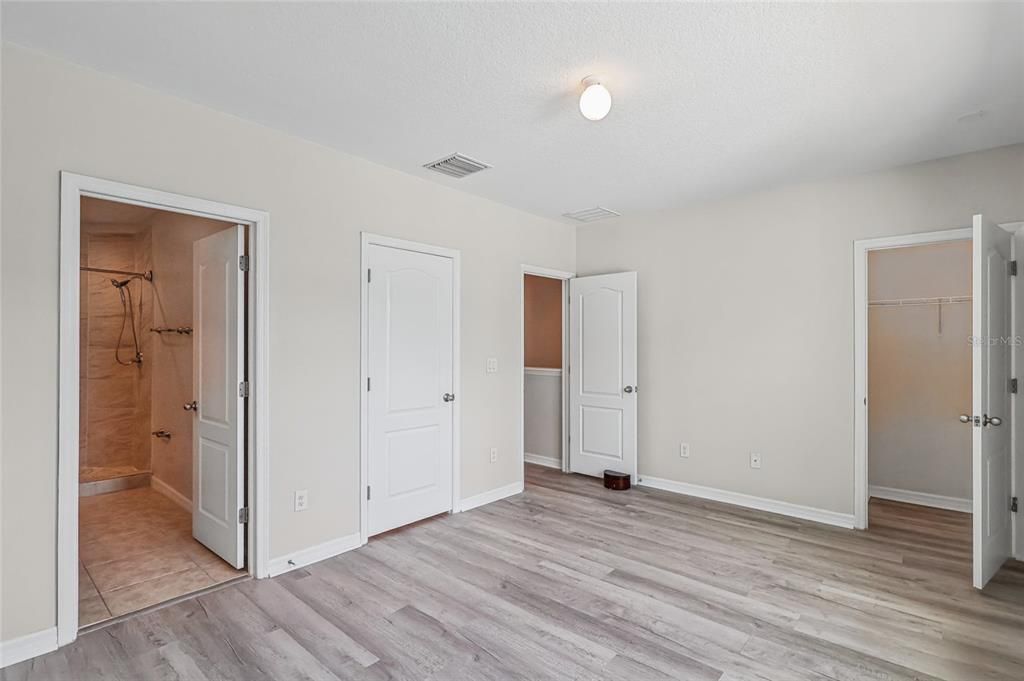 For Rent: $1,950 (3 beds, 2 baths, 1688 Square Feet)