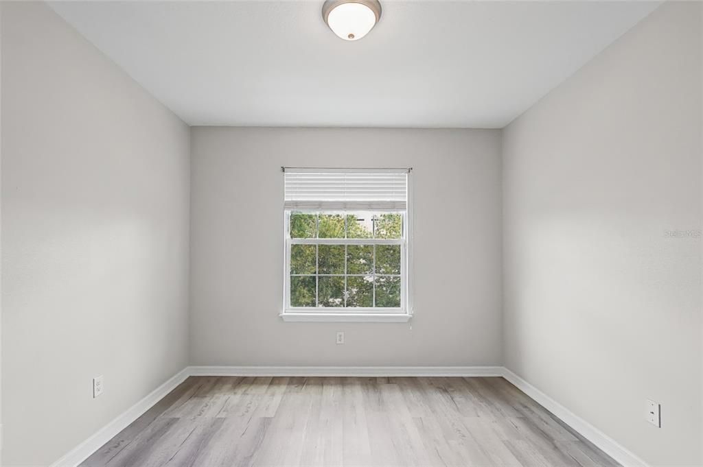 For Rent: $1,950 (3 beds, 2 baths, 1688 Square Feet)