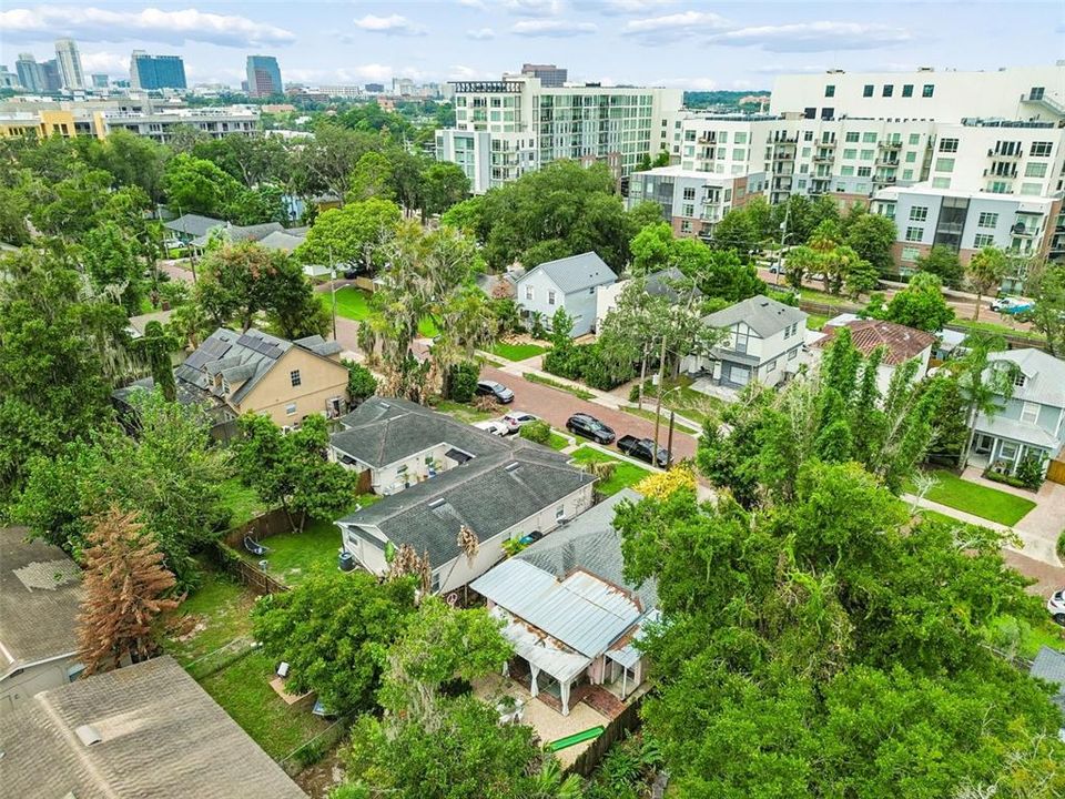 На продажу: $478,999 (2 спален, 1 ванн, 1337 Квадратных фут)