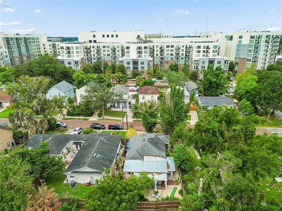 На продажу: $478,999 (2 спален, 1 ванн, 1337 Квадратных фут)